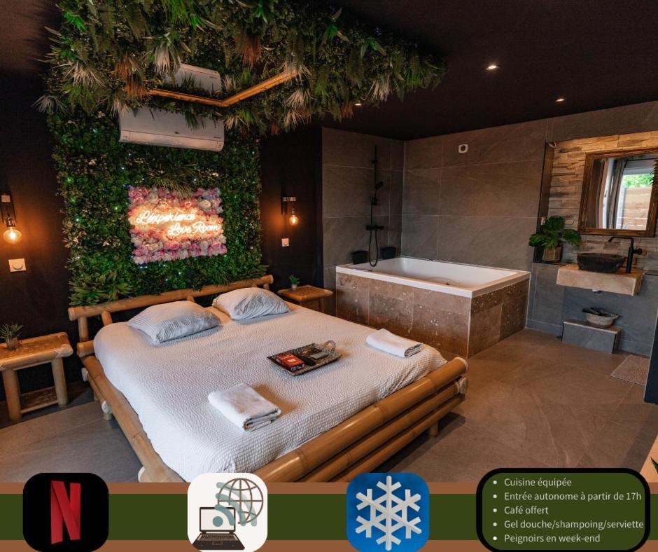 L'Experience Love Room Saint-Jean-Bonnefonds Room photo